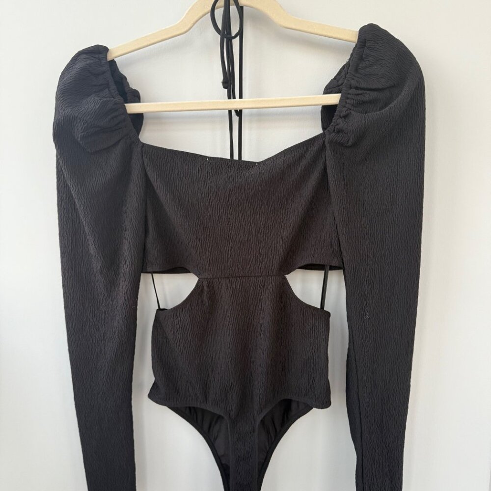 ASTR the label Dionne cutout halter bodysuit - size XS - Picture 7 of 7